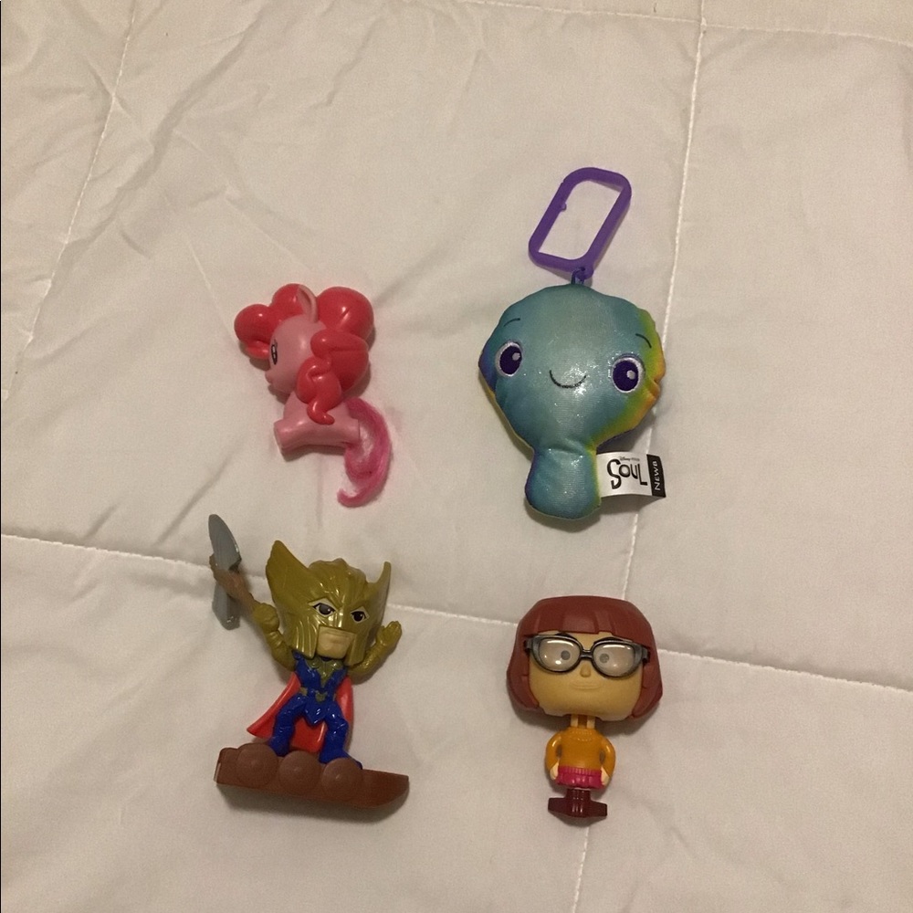 Bundle McDonald’s happy meal toy